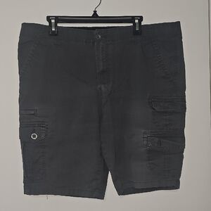 Men's Gray Cargo Shorts